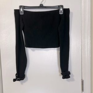 Maniere de Voir Off Shoulder Crop Top